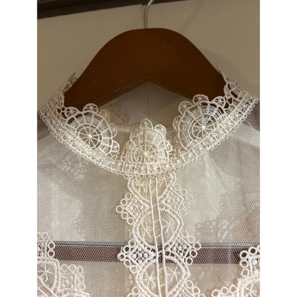 Sheer Boho Ruffled Blouse - Picture 3 of 6